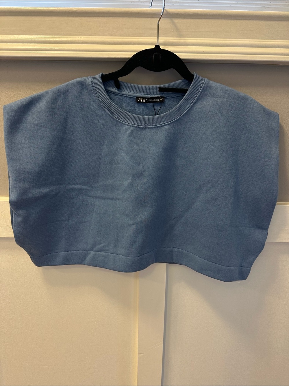 Zara Cropped Boxy Sweatshirt in Dusty Blue with padded shoulders size S